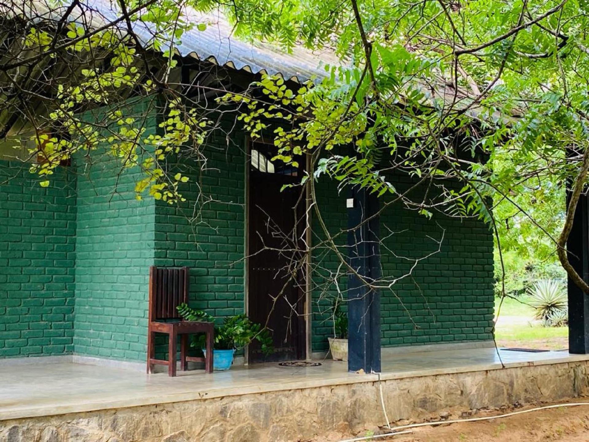 Yala Ying Yang Hostel & Camping Luaran gambar
